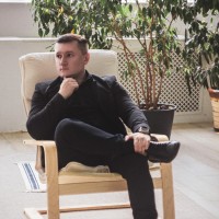 Юрий Попов