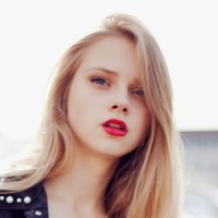 Sofia Thomas