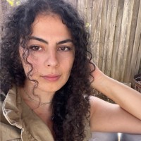 Yasmine S