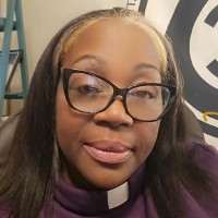 Dr. Sandra Callier