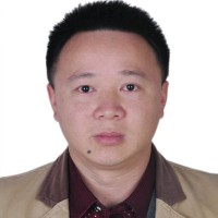 黄显平