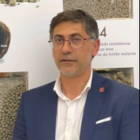 Paulo Tavares