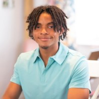 Donovan Ouzts