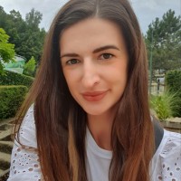Katarína Brezáková