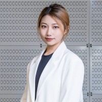 Yi Luo