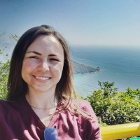 Karla Giovanna de Souza Bressanin