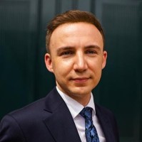 Dr Paweł Rogaliński