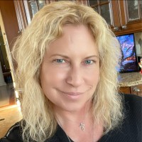 Lisa Hoechst Little