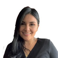 Paola León
