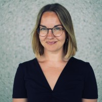 Lucia Hennes