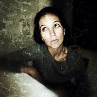 Renata R Correia