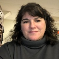 Lisa M Hepler