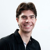 Lachlan Arnott