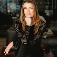 Lindsay Coulter, BFA, CMI