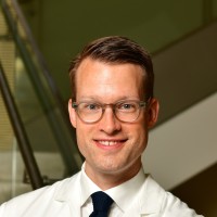 Stefan L.