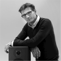 Anthony Robert