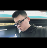 管建华