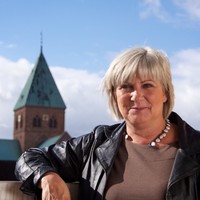 Helle Dirksen