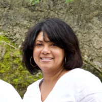 Suzanne Reyes