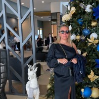 Debby Van Hal