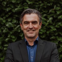 Hans Van Dienst