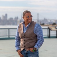 Gina Tomlinson (she/her)