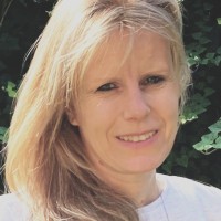 Eva Sziraki