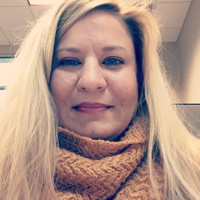 Teresa Pyle, Rhit