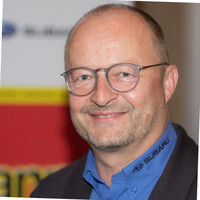 Oliver Döll