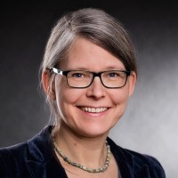 Dr. Karolin Heinle