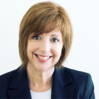 Tracey Hand