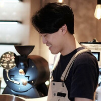 Man Ho Lee