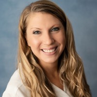 Lindsey Stapel