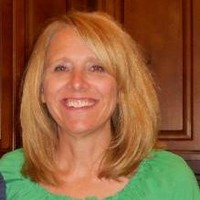 Lynda Holden