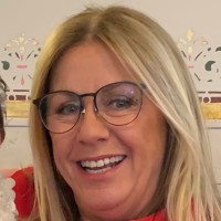 Lisa Pine
