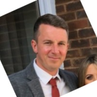 Andrew Saunders
