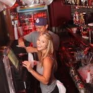 Knuckleheads Sports Bar