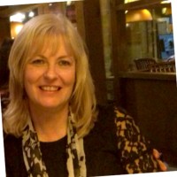 Angela Riddell