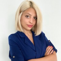 Pardis Parhoodeh