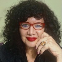 AURORA MIRANDA LEÃO