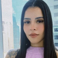 Thayná Almeida
