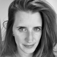 Julia Teer