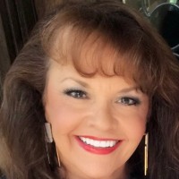 Suzanne Simmons