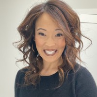 Robyn Mackay, Mba