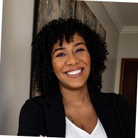 Luiza Guimarães Moreira