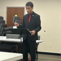 Isaiah Hill