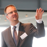 Prof. Dr. Florian Becker