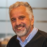 Roland Santer