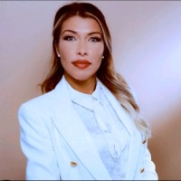 Claudia T.