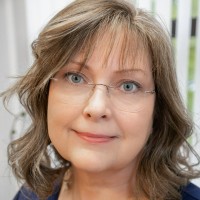 Carolyn Hendricks
